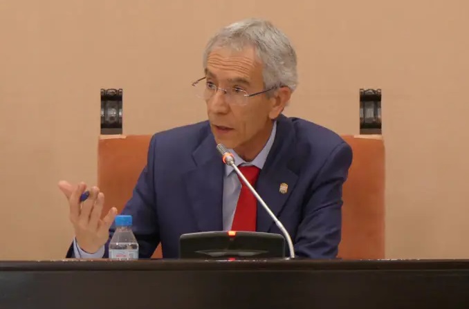 El Ayuntamiento considera «una declaración de intenciones» el acuerdo para trasladar la sede del Huesna a Utrera