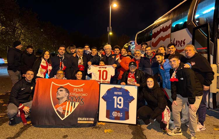 Reyes, protagonista de un homenaje en el partido entre el CD Extremadura-Sevilla FC