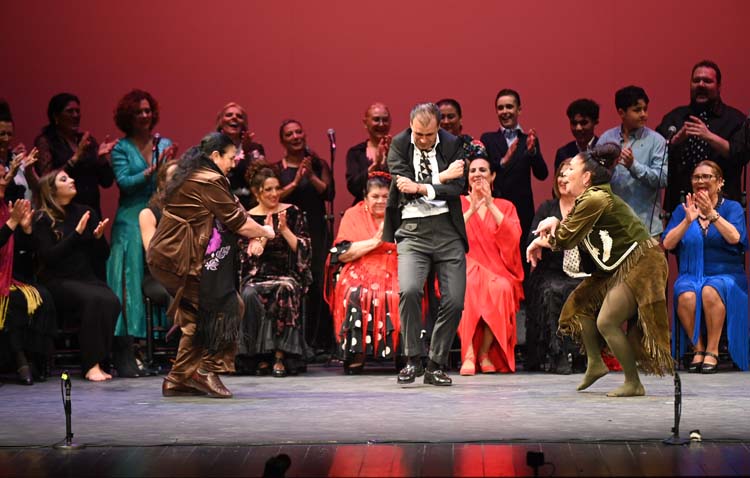 El Tacón Flamenco de Utrera cerró el telón de su XII Festival con un homenaje coral al baile de Jerez tras una intensa semana de espectáculos (GALERÍA DE IMÁGENES)