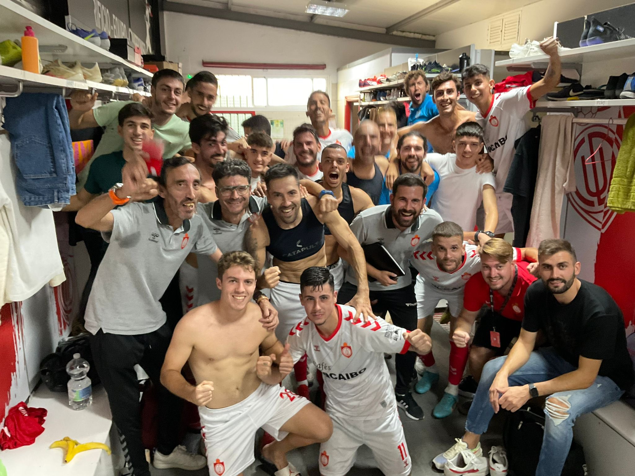 C.D. UTRERA 2-1 MAR MENOR F.C.: El Utrera ofrece su mejor versión