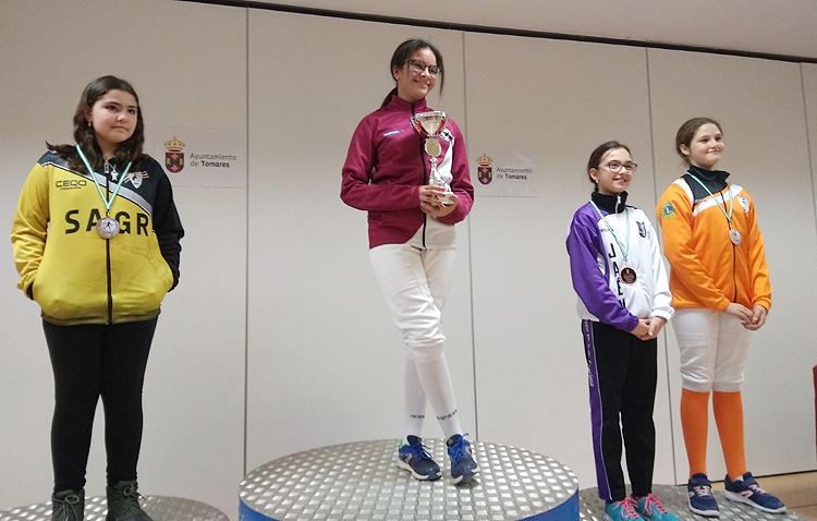 La tiradora Alejandra Salamanca consigue el oro en el III Criterium de Esgrima de Andalucía