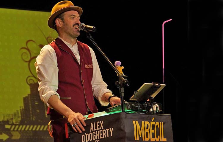 El humor vuelve al teatro de Utrera de la mano del conocido Alex O’Dogherty