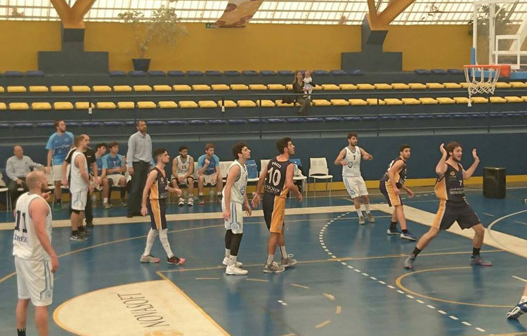 C.B. Novaschool 60 – 64 C.B. Utrera: El equipo utrerano continúa vivo en la fase de permanencia