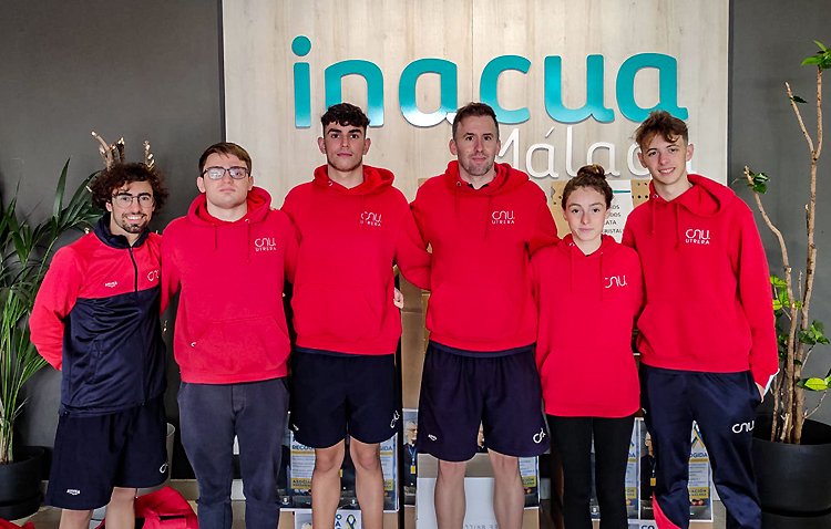 Destacada actuación de los absolutos-júnior del Club Natación Utrera en el Open de invierno andaluz