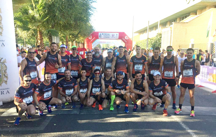 El club «Deporteando por Utrera», presente en la media maratón utrerana