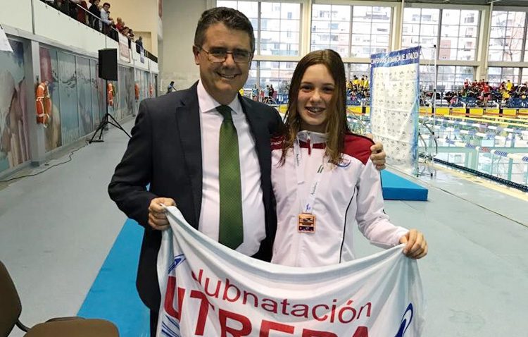 La nadadora Eloísa Payán se proclama campeona de Andalucía en 200 metros espalda
