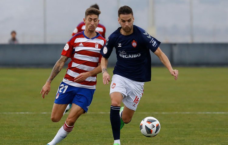 RECREATIVO GRANADA 1-0 C.D.UTRERA: El Utrera encadena otra derrota a domicilio
