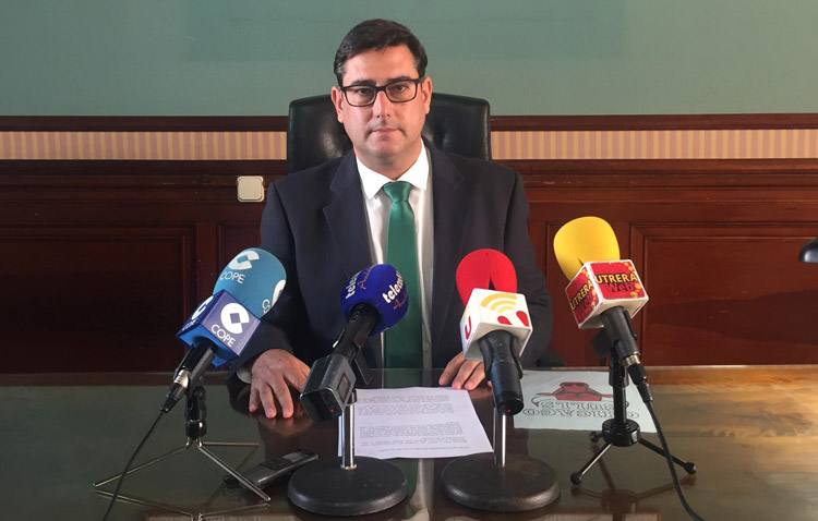 El PA denuncia el gasto de 240.000 euros en «autobombo» del gobierno local