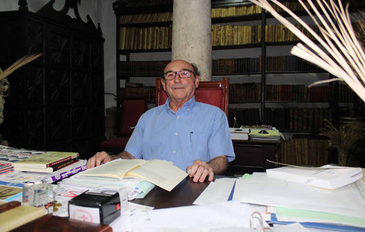 Manuel Cano, más de una década al servicio de la parroquia de Santiago