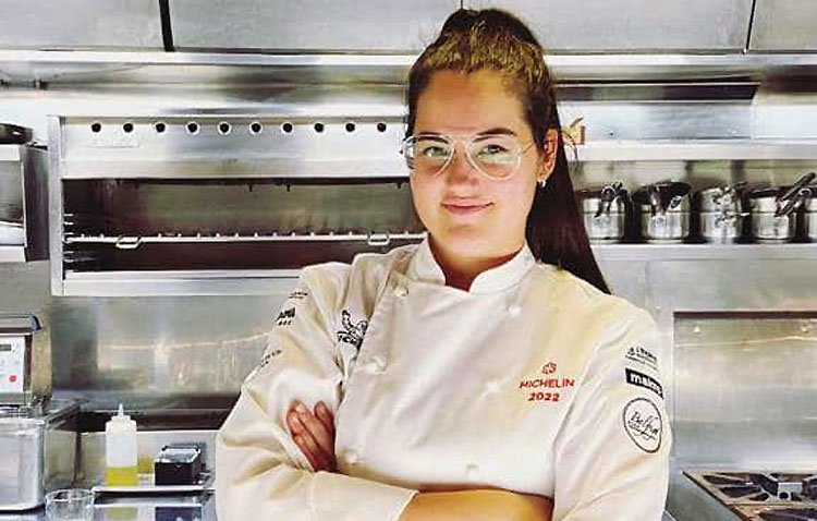 Una joven molareña, en un templo gastronómico con una estrella Michelín