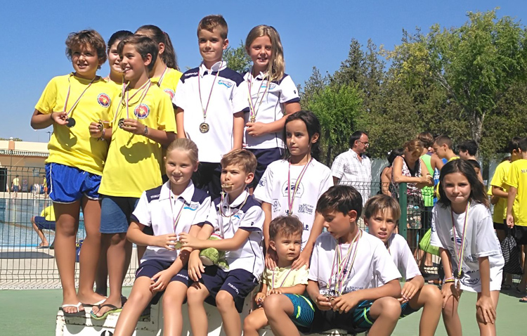 Estupenda participación del Club Natación Utrera en el XXXVIII Trofeo ‘La Mistela’