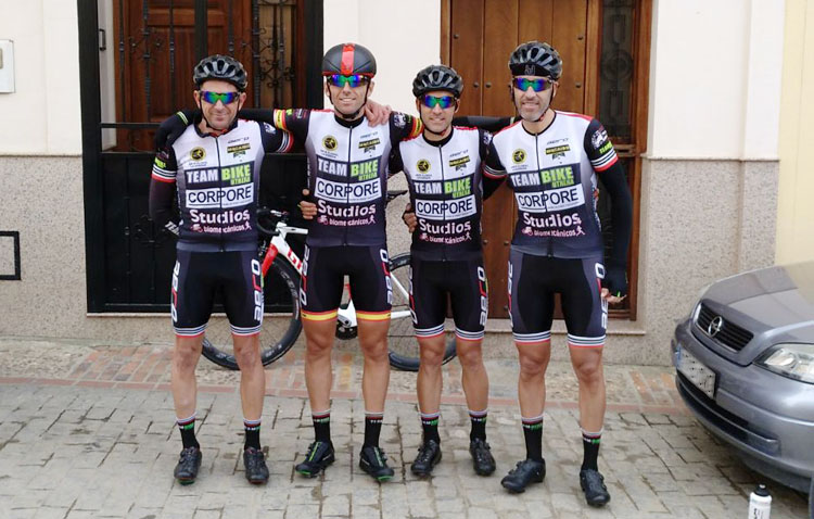 El club ciclismo ׂ«Teambike Utrera» consigue pódium en Extremadura
