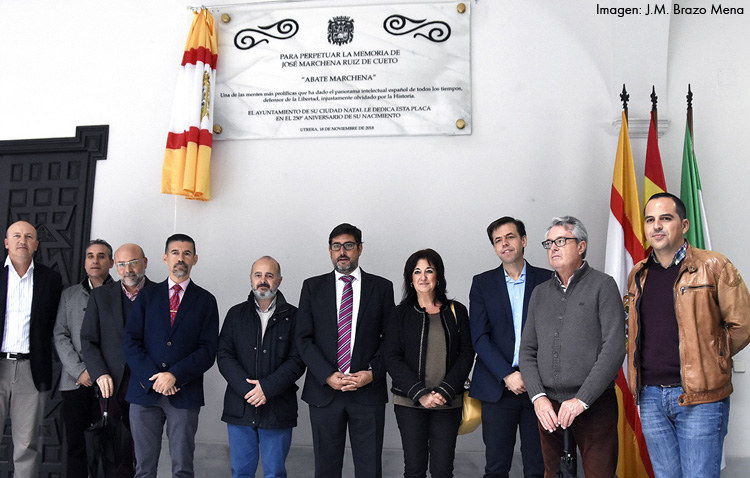 Utrera descubre una placa en el ayuntamiento para celebrar el 250º aniversario del nacimiento del Abate Marchena