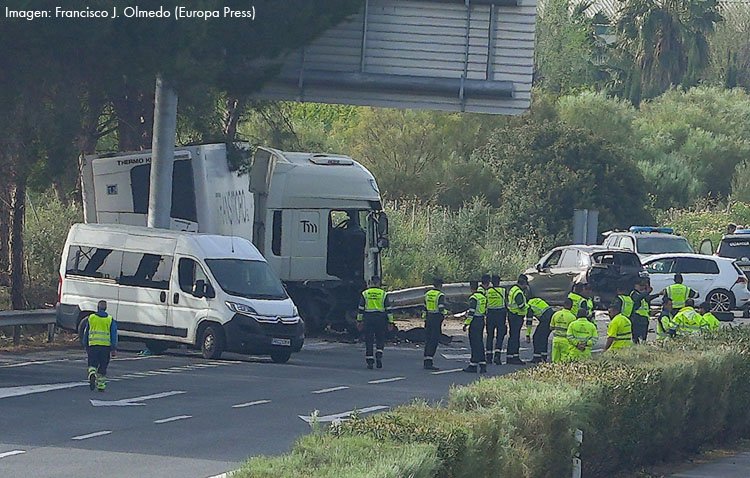 Seis fallecidos en un accidente de tráfico registrado a pocos kilómetros de Utrera