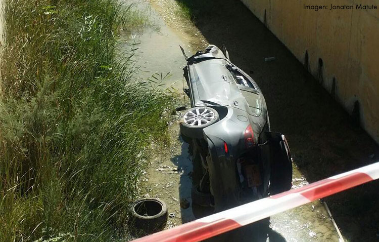Cinco heridos leves en un impactante accidente en el arroyo Calzas Anchas