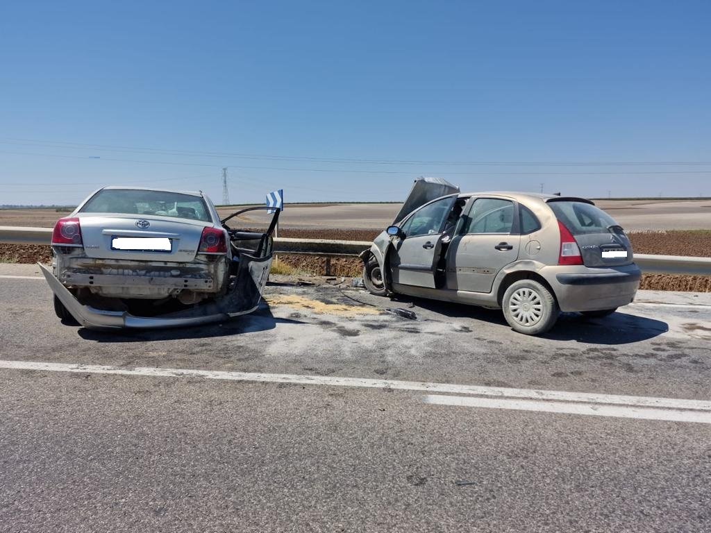 Una colisión múltiple cerca de El Palmar de Troya se salda con nueve heridos leves y un herido grave que ha sido trasladado en helicóptero