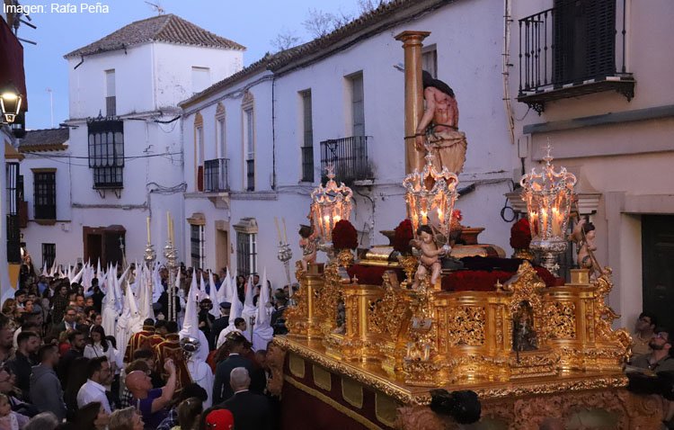 Utrera entró de manera triunfal en el ecuador de la Semana Santa [GALERÍA FOTOGRÁFICA Y AUDIO]
