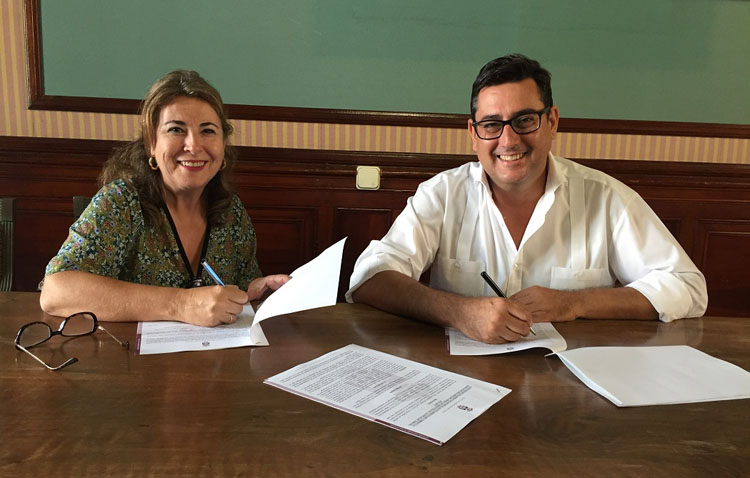 «Acéptalos» renueva su convenio anual de colaboración con el Ayuntamiento