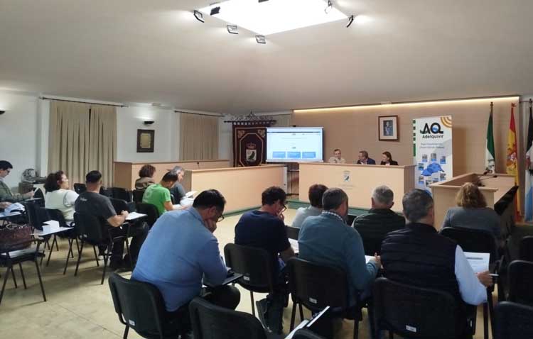 ADELQUIVIR presenta en El Cuervo de Sevilla las nuevas bases reguladoras de las ayudas LEADER ante empresarios y emprendedores del municipio
