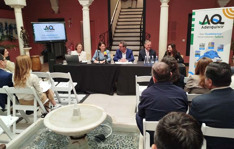 ADELQUIVIR y la delegación territorial de Agricultura en Sevilla refuerzan en Utrera el papel del programa LEADER en el desarrollo del Bajo Guadalquivir