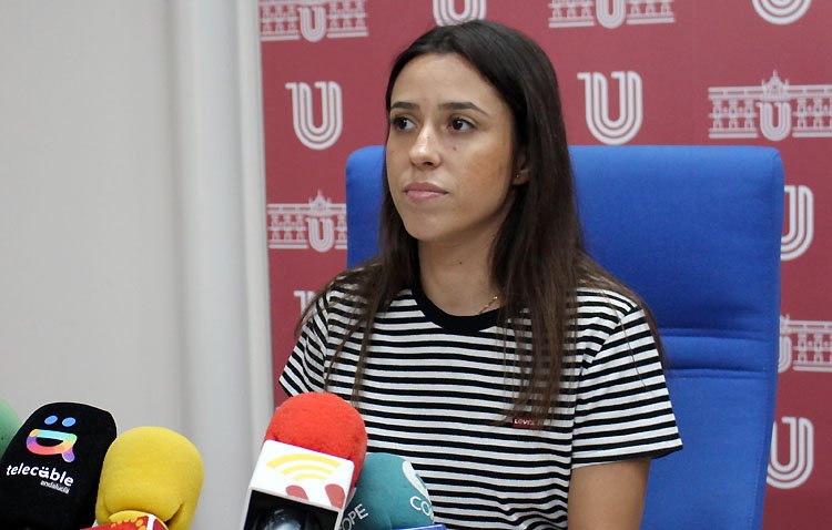 El PP acusa al PSOE de haber tenido «hacinadas» y «en peligro» a las personas sin techo que había en el albergue