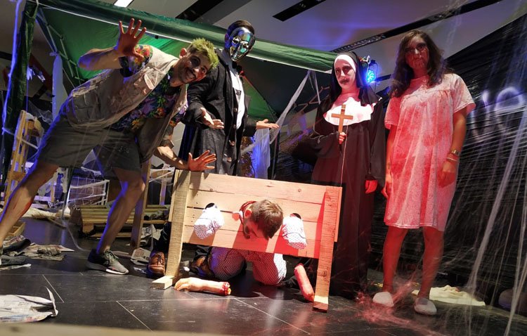 Un pasaje del terror, talleres infantiles y un pasacalles solidario para vivir un Halloween muy especial en ‘Almazara Plaza’