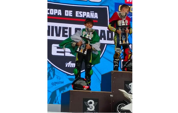 El piloto Álvaro Chichurri se hace con el tercer puesto en el Campeonato de España