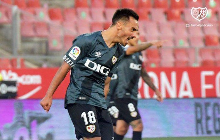 El futbolista utrerano Álvaro García devuelve al Rayo Vallecano a la Primera División