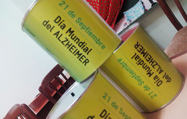 Huchas en los comercios utreranos a beneficio de la asociación de enfermos de alzheimer