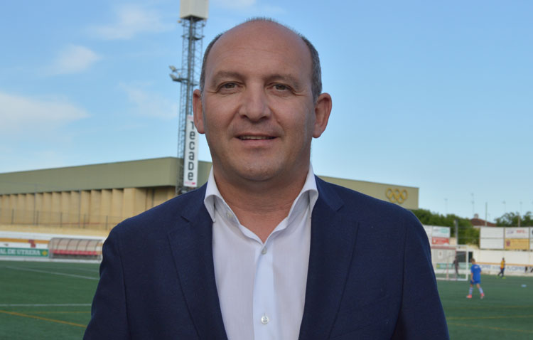 Antonio Camino oficializa su candidatura para seguir al frente del Club Deportivo Utrera