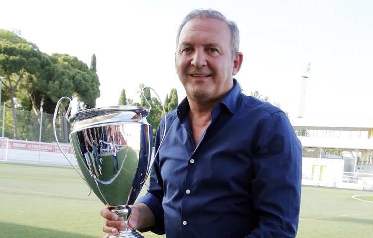El Club Deportivo Utrera prepara una nueva etapa tras la dimisión de Antonio Camino como presidente