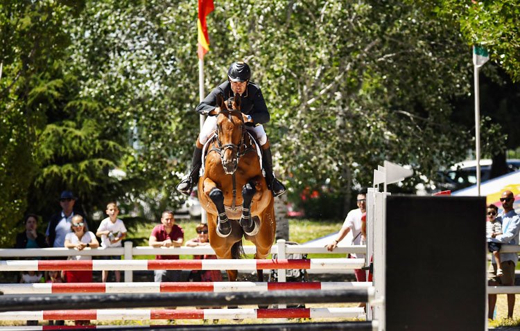 El jinete utrerano Antonio Cejudo obtiene el pasaporte para el Campeonato del mundo de caballos de ocho años