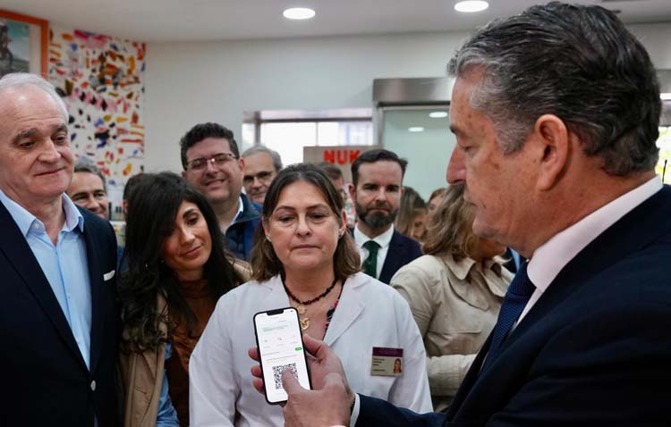 Los andaluces podrán utilizar su Tarjeta Sanitaria Virtual en el teléfono móvil desde este jueves 26 de marzo