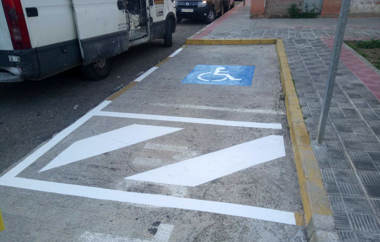«Ponte en mi lugar», una campaña de concienciación sobre el uso de las plazas de aparcamiento para personas con discapacidad