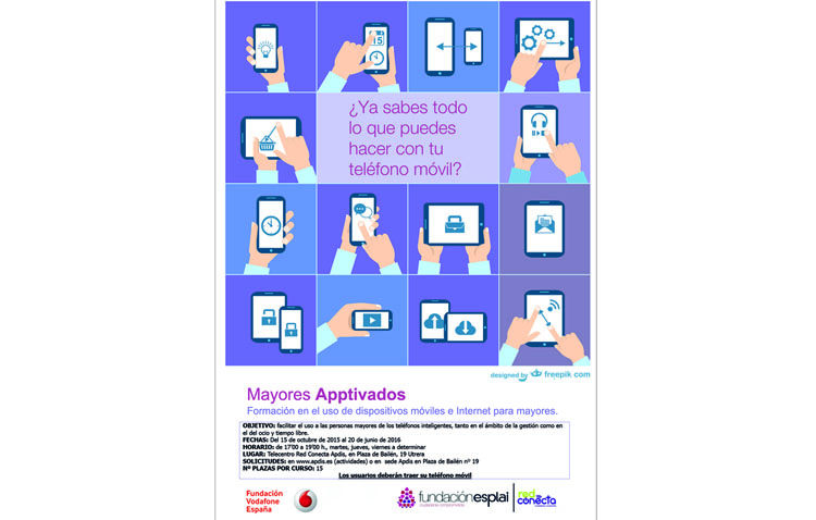 Talleres para que los mayores aprendan a usar sus teléfonos móviles inteligentes
