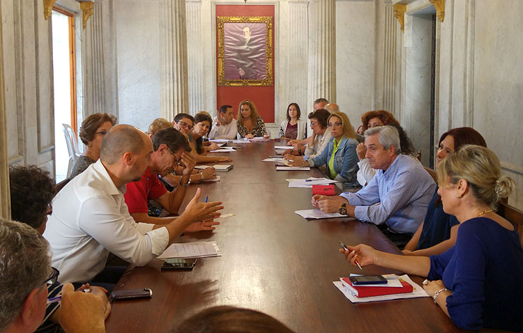 Un cuestionario para conocer las necesidades sociales de Utrera