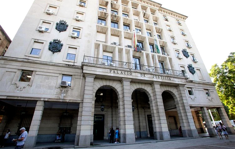 El fiscal pide 13 años de cárcel por estafar 37 toneladas de pollo para revenderlas en establecimientos de Utrera