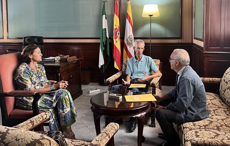 El gobierno de Utrera acusa a Villalobos de «poner en peligro» el Aula de la Experiencia por los «impagos de los últimos dos años»