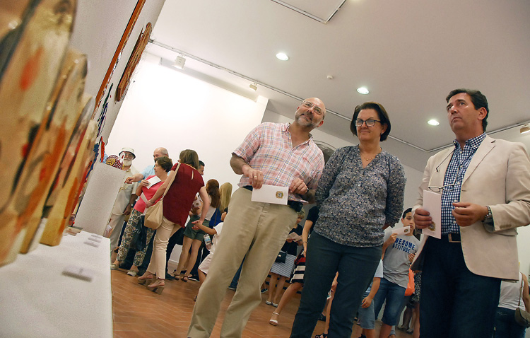 Una muestra de artes plásticas y un espectáculo en el teatro cierran el curso de la Casa de la Cultura