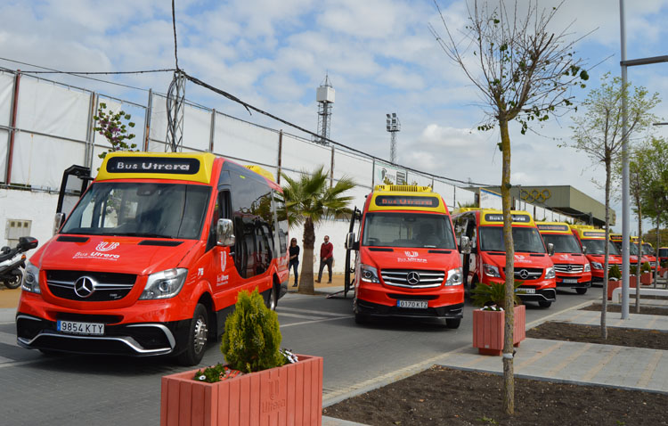 Los nuevos autobuses urbanos de Utrera entran en servicio