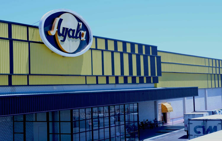 FACUA alerta de la retirada del chocolate negro con almendras enteras Ayala por leche no declarada