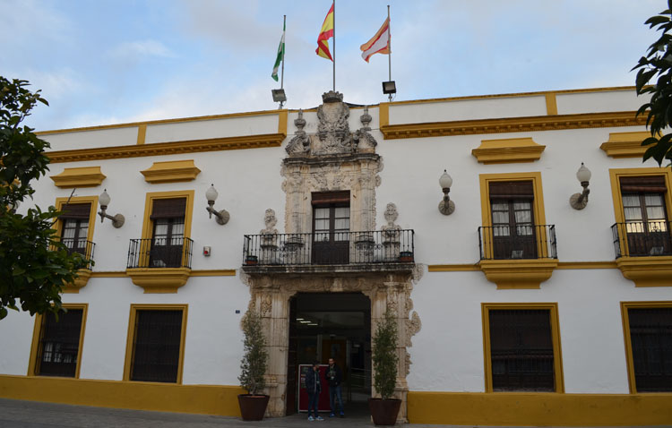 El Ayuntamiento hace frente al abono de las horas extras adeudadas a los trabajadores municipales