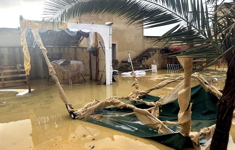 La Quinta Angustia suspende el primer fin de semana de su belén viviente debido a los «desperfectos» ocasionados por la lluvia