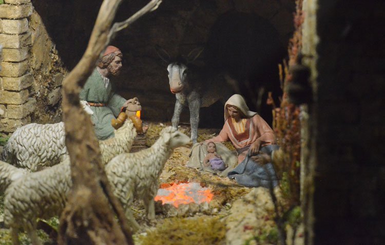 Utrera acude a su cita tradicional con los belenes