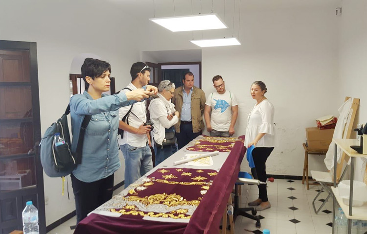 Periodistas y blogueros de viajes visitan Utrera en su recorrido por la ruta «Caminos de Pasión»