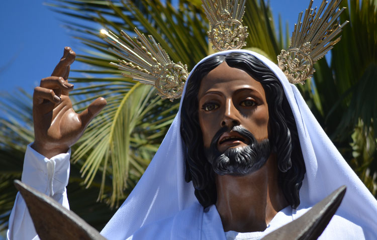 La hermandad de la Trinidad celebra los cultos anuales en honor al Señor en su Entrada en Jerusalén