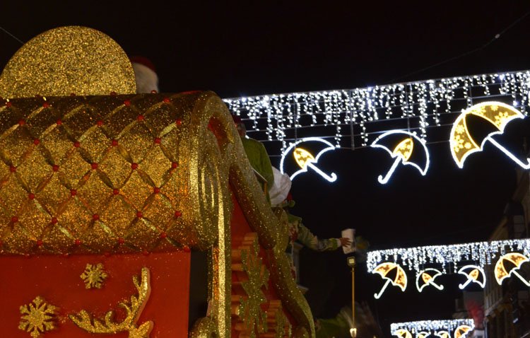 La cabalgata de Papá Noel saldrá finalmente desde el colegio Álvarez Quintero