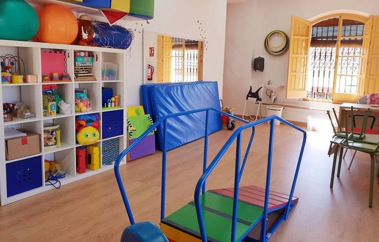 El centro de atención infantil temprana de Utrera impulsa un plan de calidad y un reglamento de funcionamiento