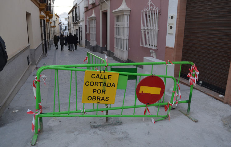 El gobierno local convoca a la comisión de patrimonio para aprobar la obra de Menéndez Pelayo después de haberla hecho