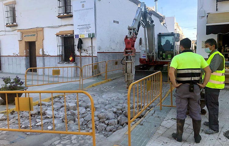 La calle Molino renovará sus canalizaciones y establecerá plataforma única para mejorar la accesibilidad